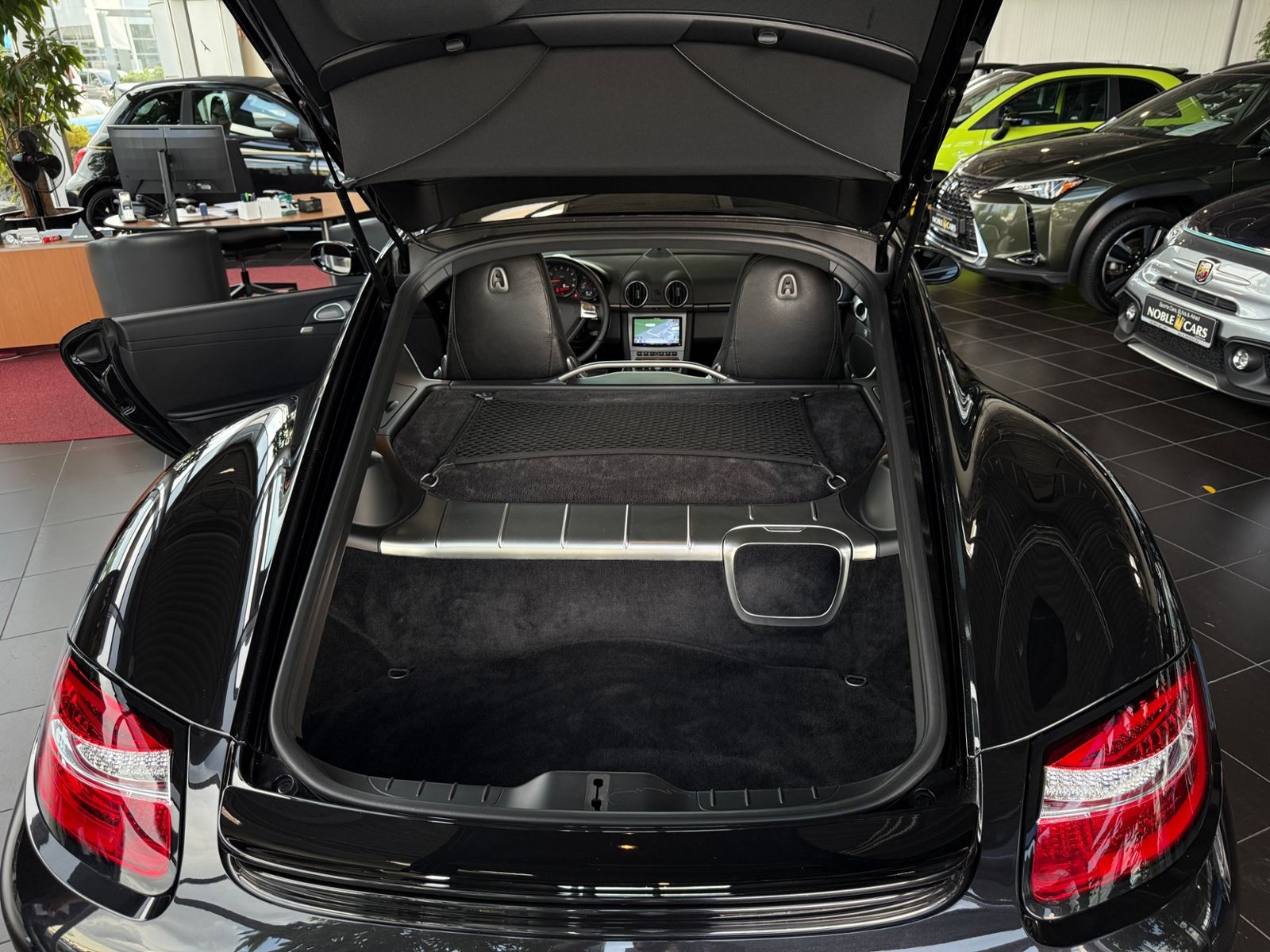 Fahrzeugabbildung Porsche Cayman RFK XENON NAVI ALU