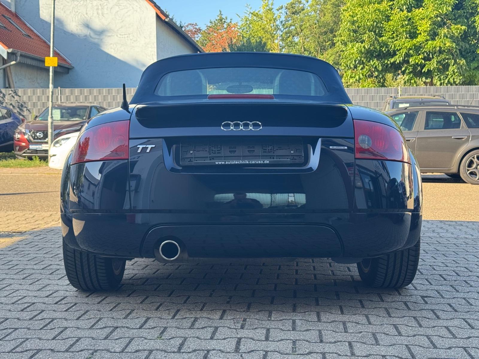 Audi TT Roadster 1.8T quattro 132 kW | S-line