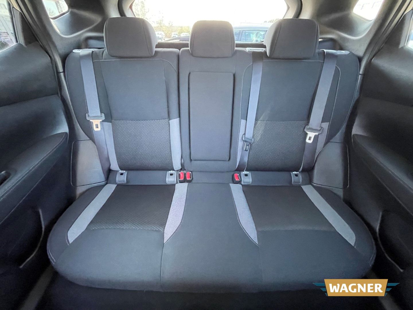 Fahrzeugabbildung Nissan Qashqai N-Connecta 1.3 DIG 360° Kamera