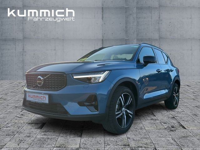 Volvo XC40 Plus Dark B3