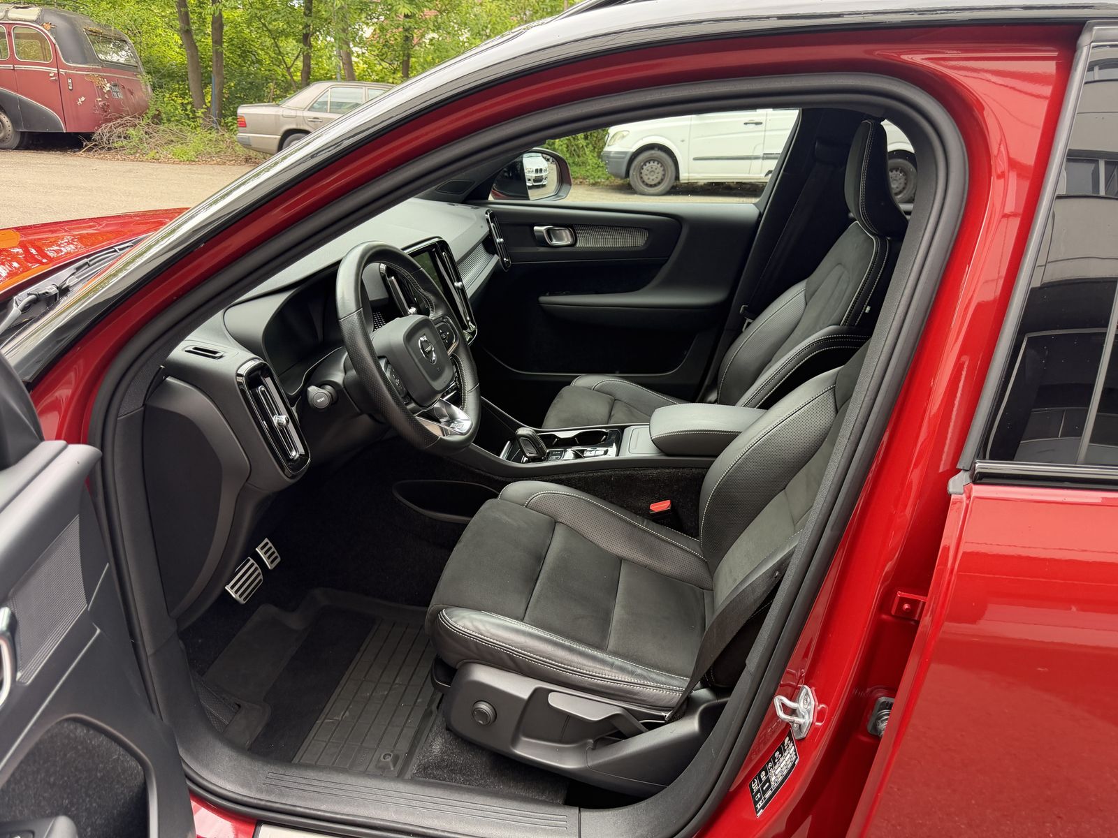 Volvo XC40 R Design AWD LED Navi VirtuelCockit Sensus foto 13