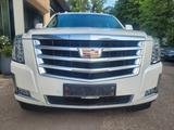 Cadillac Escalade GMT K2XL Premium Top - gebrauchte Cadillac Escalade aus dem Jahr 2018