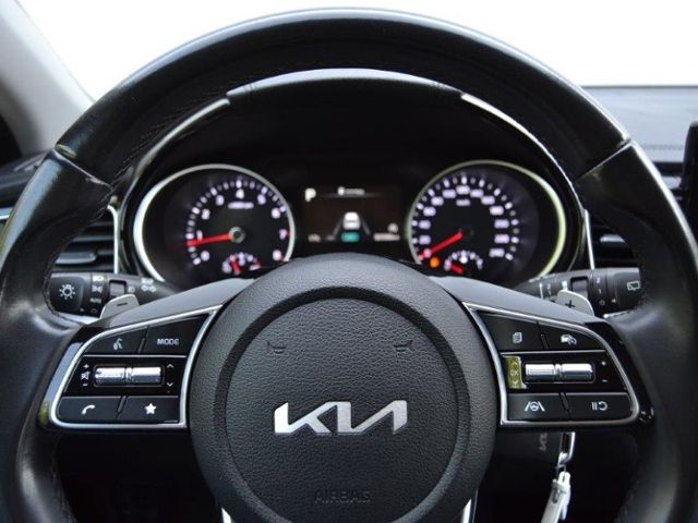 Ceed 1.5 T-GDI DCT Spirit AHK/17-ZOLL/LED/NAVI/R