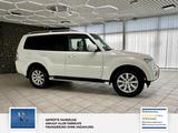 Mitsubishi Pajero 3.2 DI-D Instyle 7 Sitzer* Leder* AHK* Xe - Mitsubishi Pajero in Düsseldorf