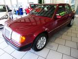 Mercedes-Benz 260E Automatik*Oldtimer* - Mercedes-Benz 260 aus 1990