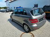 Mercedes-Benz B 170 - - Mercedes-Benz B 170 mit Panoramadach