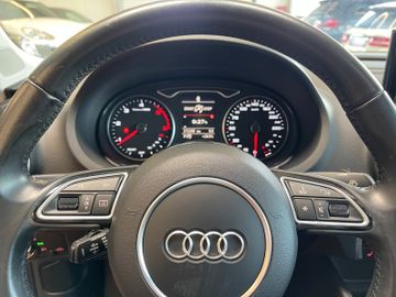 Audi A3 Lim. Quattro 2.0 TDI*NAVI*XENON*HIFI*PDC*ACC*