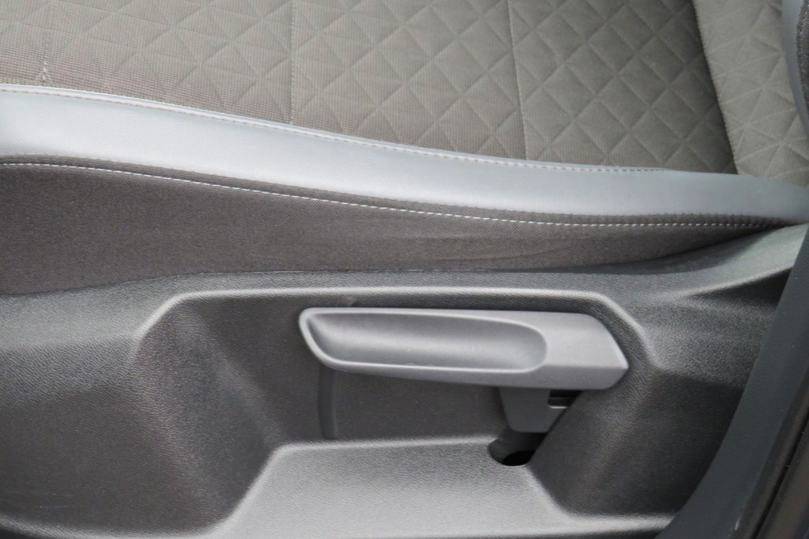Fahrzeugabbildung Volkswagen T-Cross Highline DSG ACC NAVI AHK APP 1.HAND