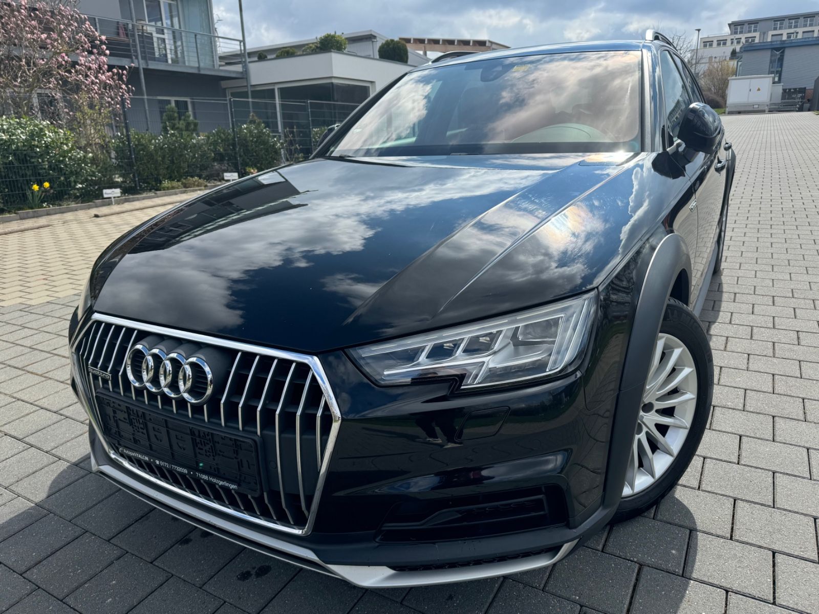 AUDI A4 2.0TDI Allroad quattro NAVI*LEDER*LED*CAM*KEY