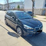 BMW 225 Active Tourer 225xe iPerformance Hybrid - BMW 225 Active Tourer mit Panoramadach