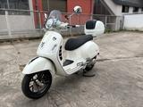Vespa GTS 300 13 Zoll viel Zubehör  Top gepflegt - VESPA 300 GTS