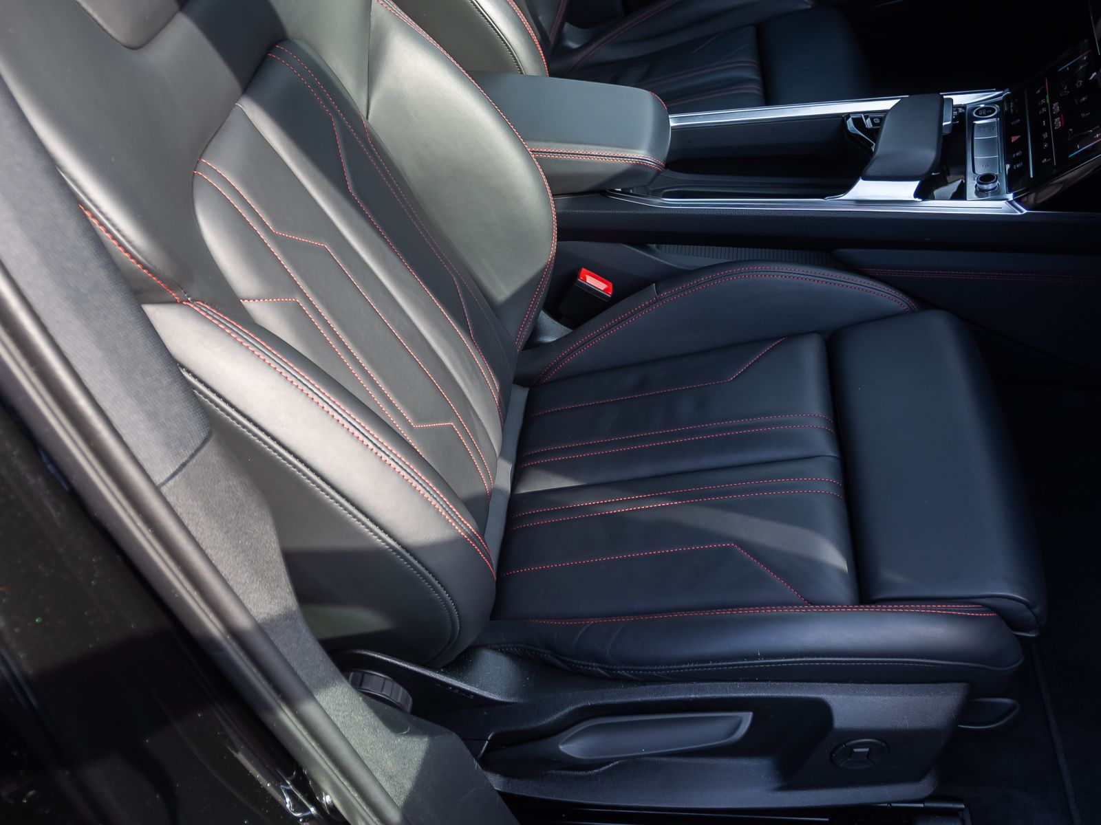 Audi Q8 e-tron S line 50 qu Navi Matrix Panorama AIR  foto 20
