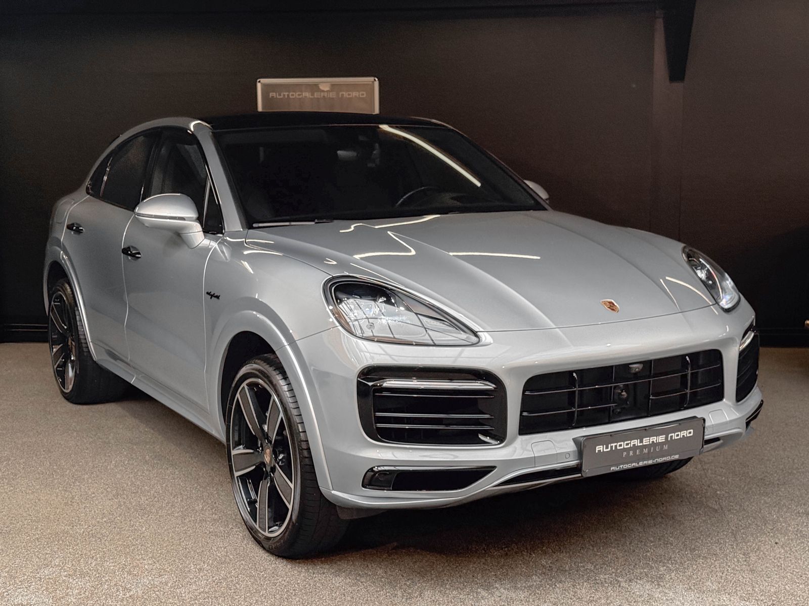 Porsche Cayenne Coupe E-Hybrid Luftfederung HUD 22 18-W foto 3