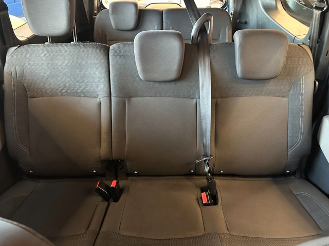 MYAUTOCENTER – Gebraucht- und Jahreswagen mit Werkstattservice in Pfaffenhofen Dacia Lodgy *7-Sitzer*1. Hand*Klima*Radio*