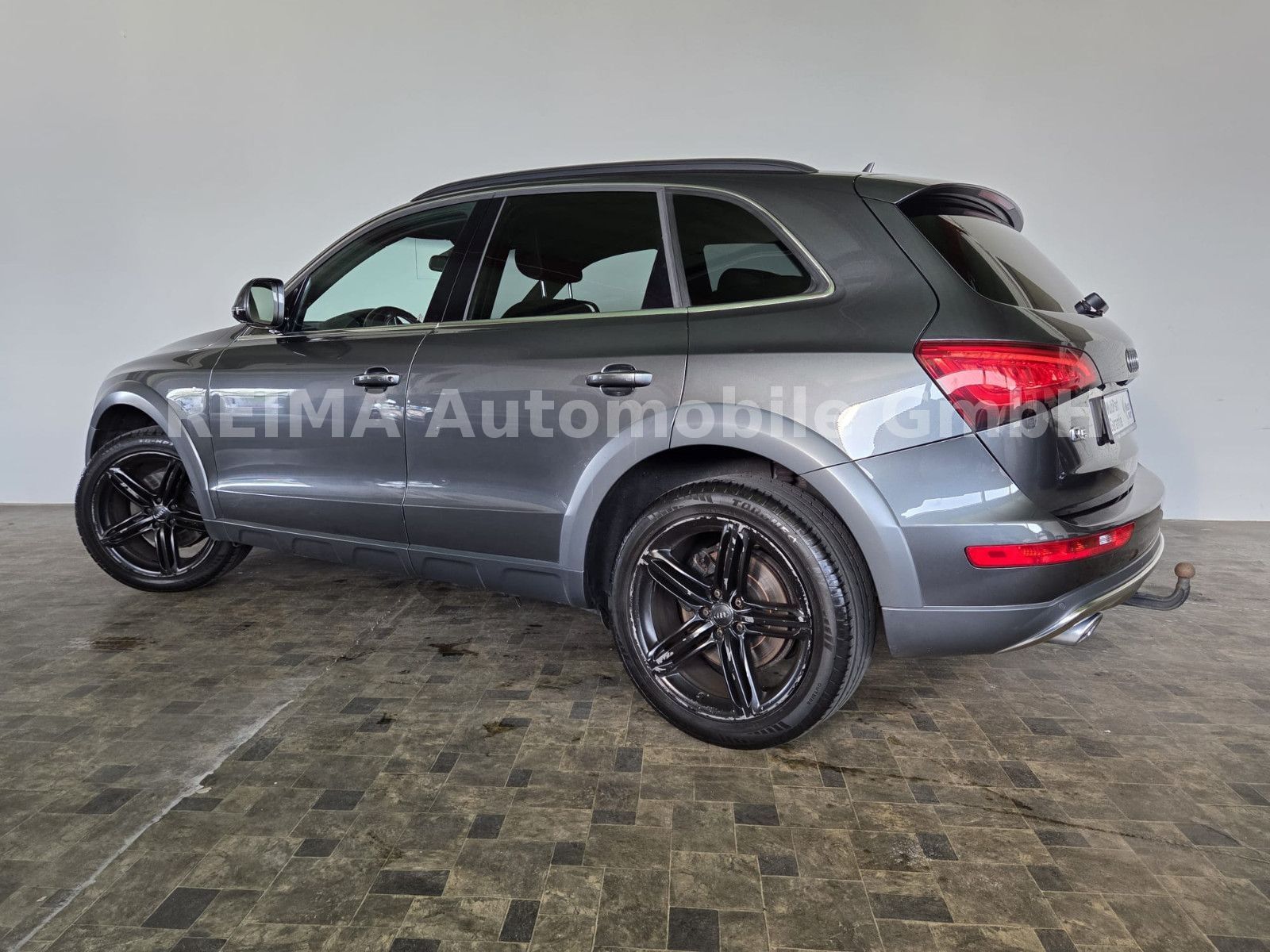 Fahrzeugabbildung Audi Q5 3.0 TDI quattro, S-Line