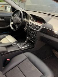 Mercedes E 200 - 10