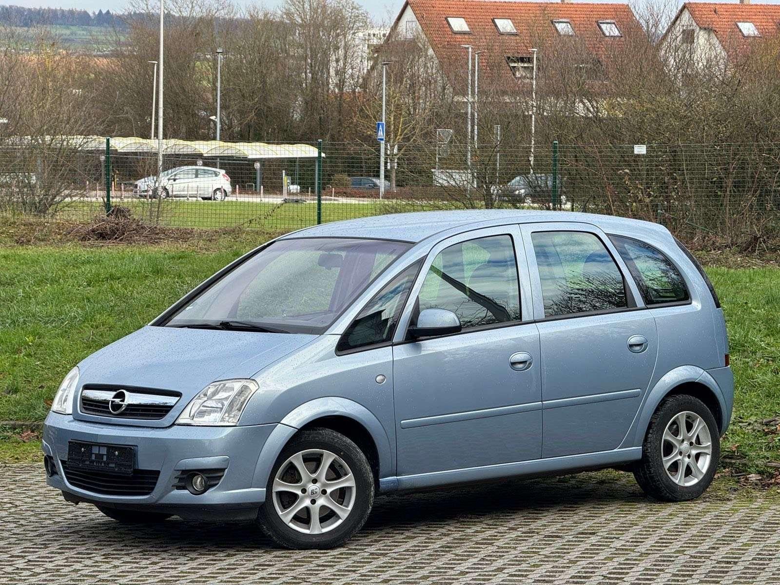 Opel Meriva Edition 1 Hand Gute Zustand, TÜV neu