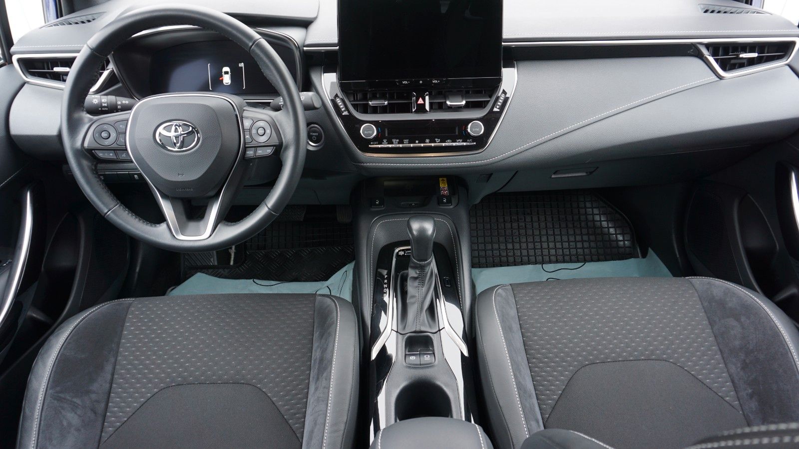 Fahrzeugabbildung Toyota Corolla Hybrid Lounge, Navi, LED, Kamera,Head Up