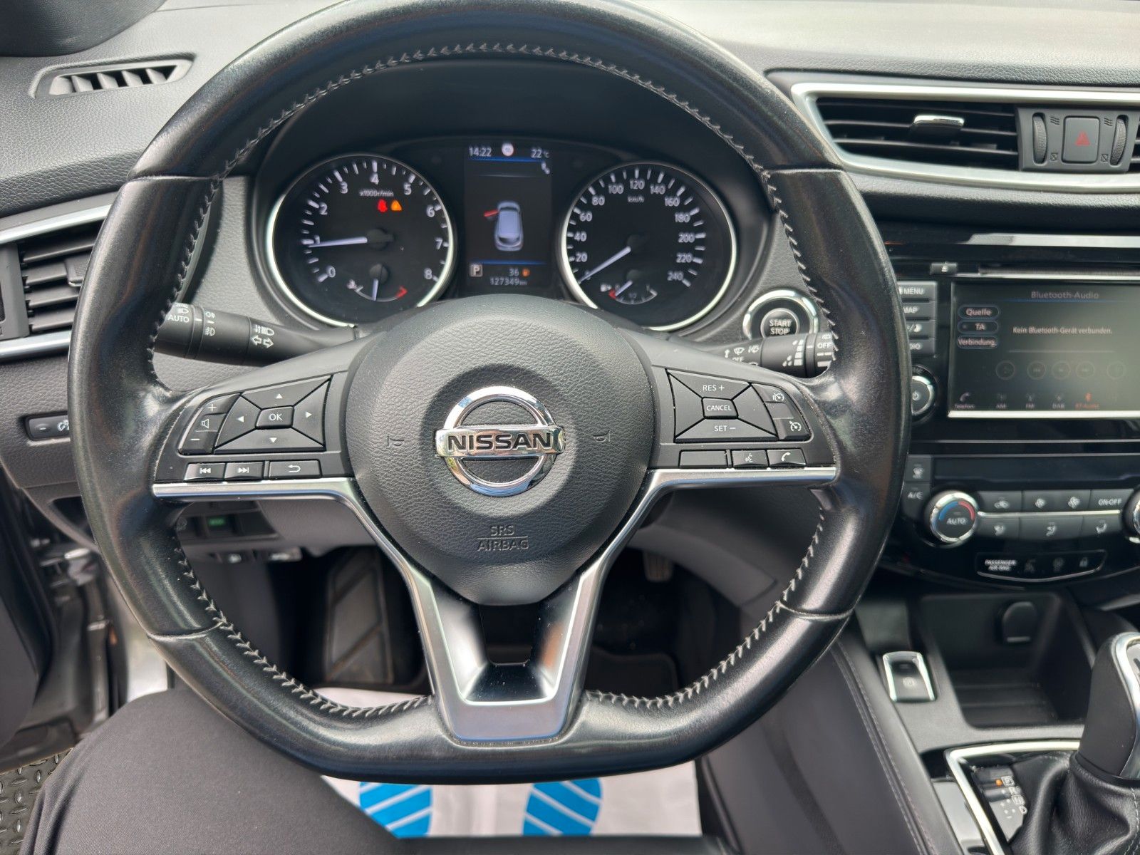 Fahrzeugabbildung Nissan Qashqai Tekna Automatik/Vollaustattung/