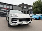 Porsche Coupe GTS kreide Leichtbau Chrono/HUD/22/PDCC - gebrauchte Porsche Cayenne aus dem Jahr 2024