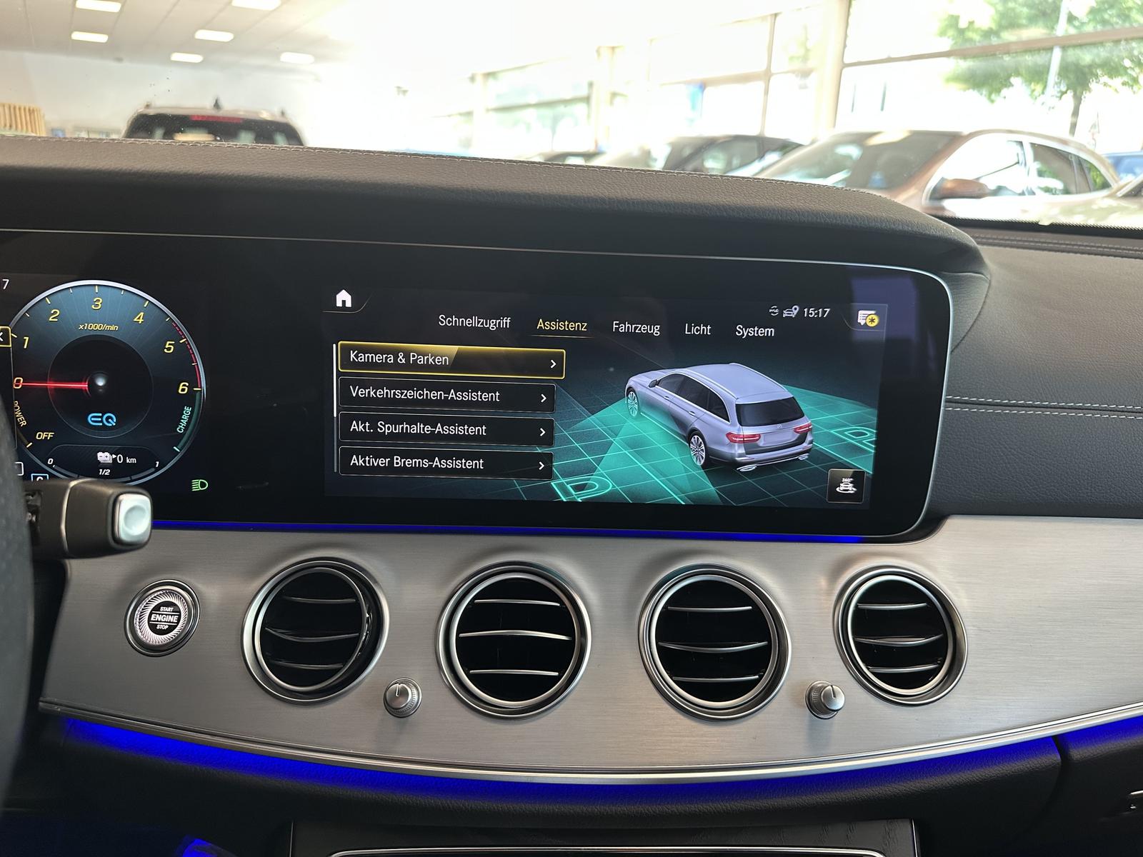 Mercedes-Benz E 300 de*4Matic*AMG+Night p.*ACC*360*Burmester