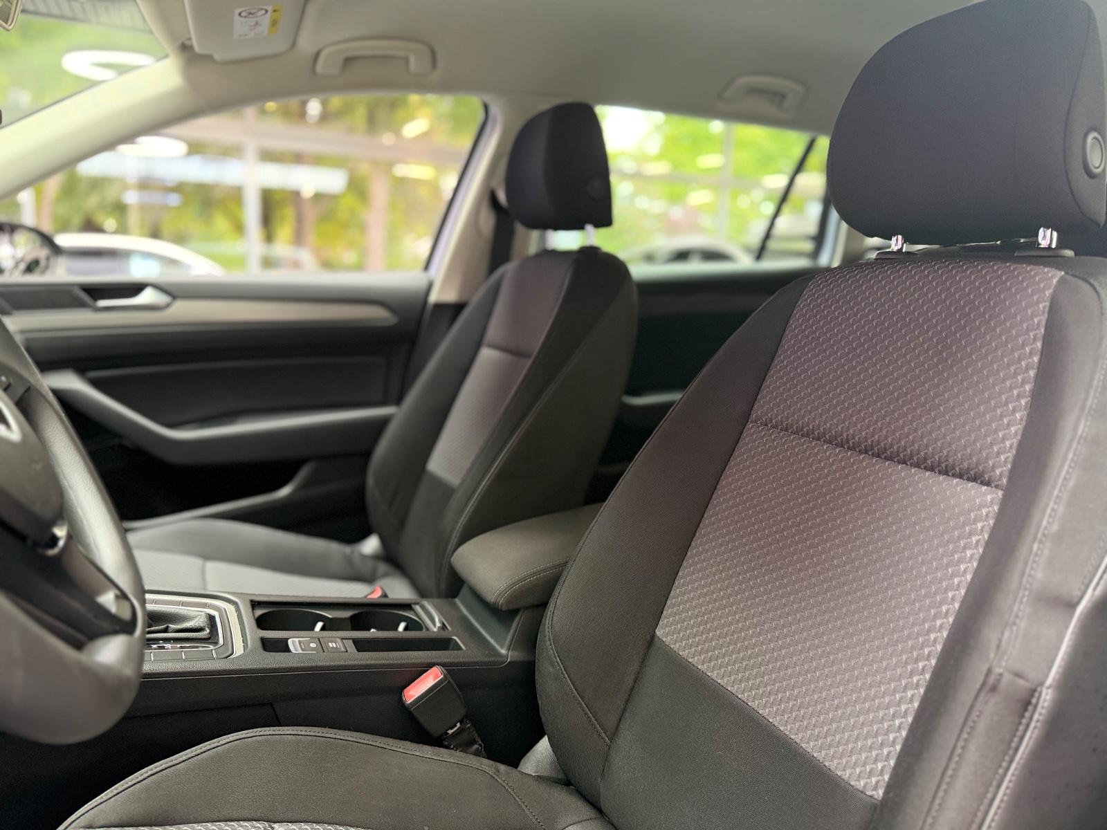 Volkswagen Passat Variant Trendline 2.0TDI/Navi/Aut./BT