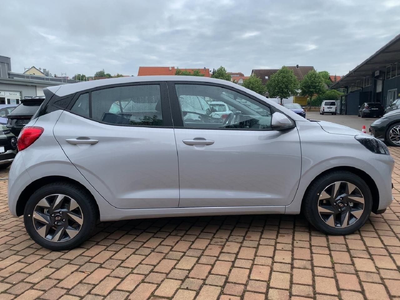 Fahrzeugabbildung Hyundai i10 Trend