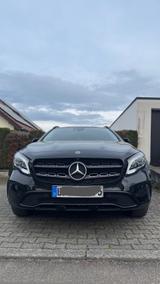 Mercedes-Benz GLA 250*SPORT*NIGHT*PANORAMA* 360° PARK*50Tsd Km - Mercedes-Benz GLA-Class in Stuttgart