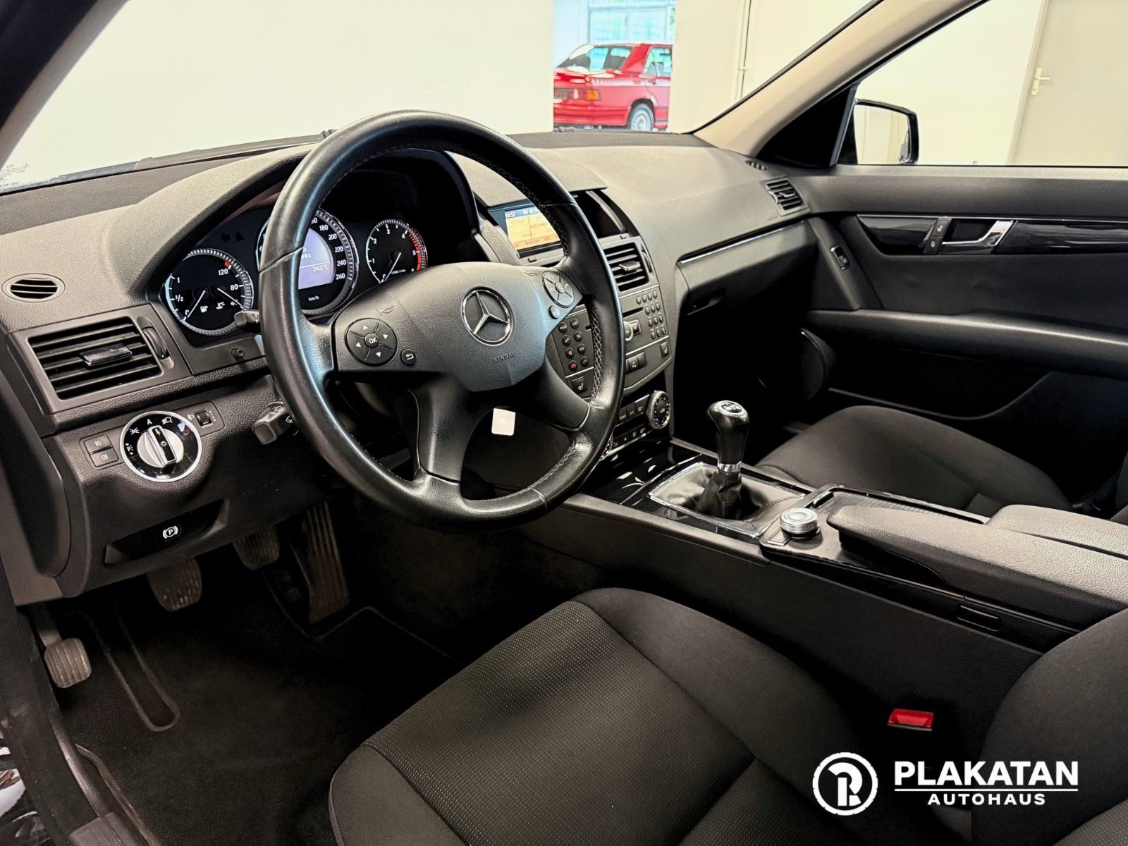 Fahrzeugabbildung Mercedes-Benz C 180 CDI T-Model Bi-Xenon AHK MB-Service EXPORT