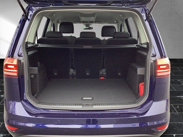 Fahrzeugabbildung Volkswagen Touran Comfortline Navi LED ACC SH AHZV