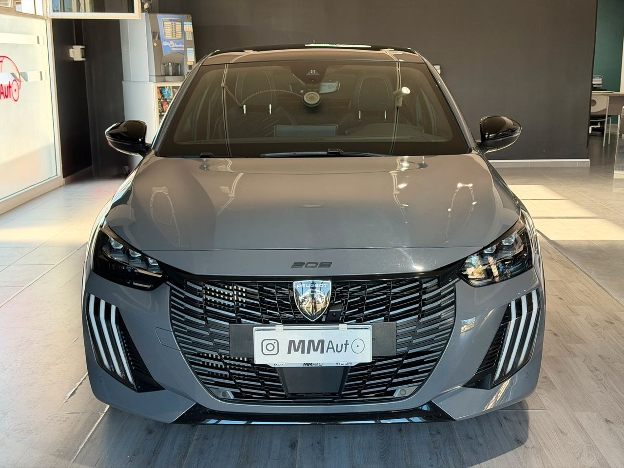 Peugeot 208 PureTech GT imagem 2