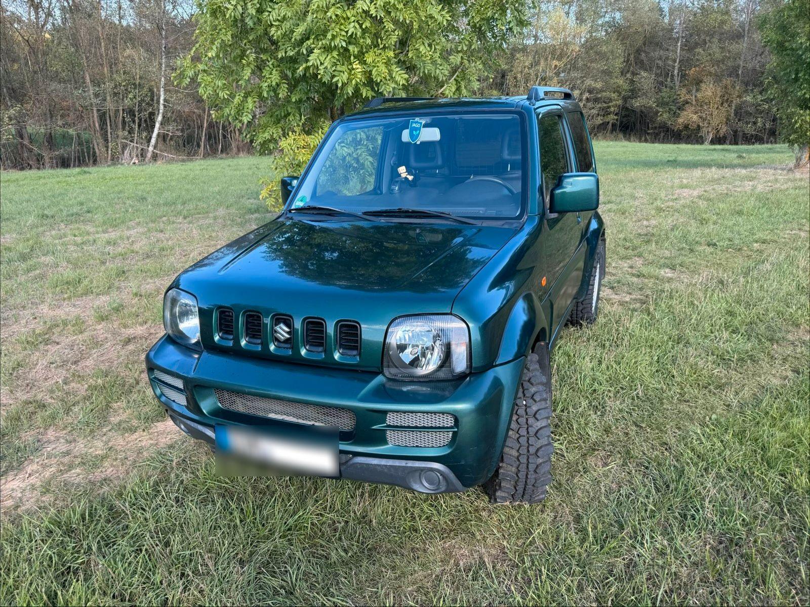 Suzuki Jimny 2008 — rear view