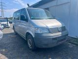 Volkswagen T5 Transporter 9 Sitzer - Volkswagen T5 Transporter in Gelsenkirchen