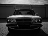 Mercedes-Benz 200 (Oldtimer W123) - Mercedes-Benz W123