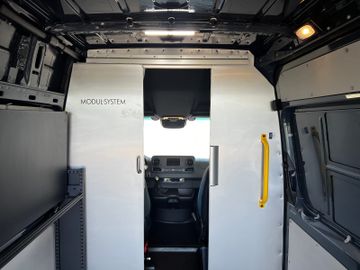 Mercedes Sprinter - 11