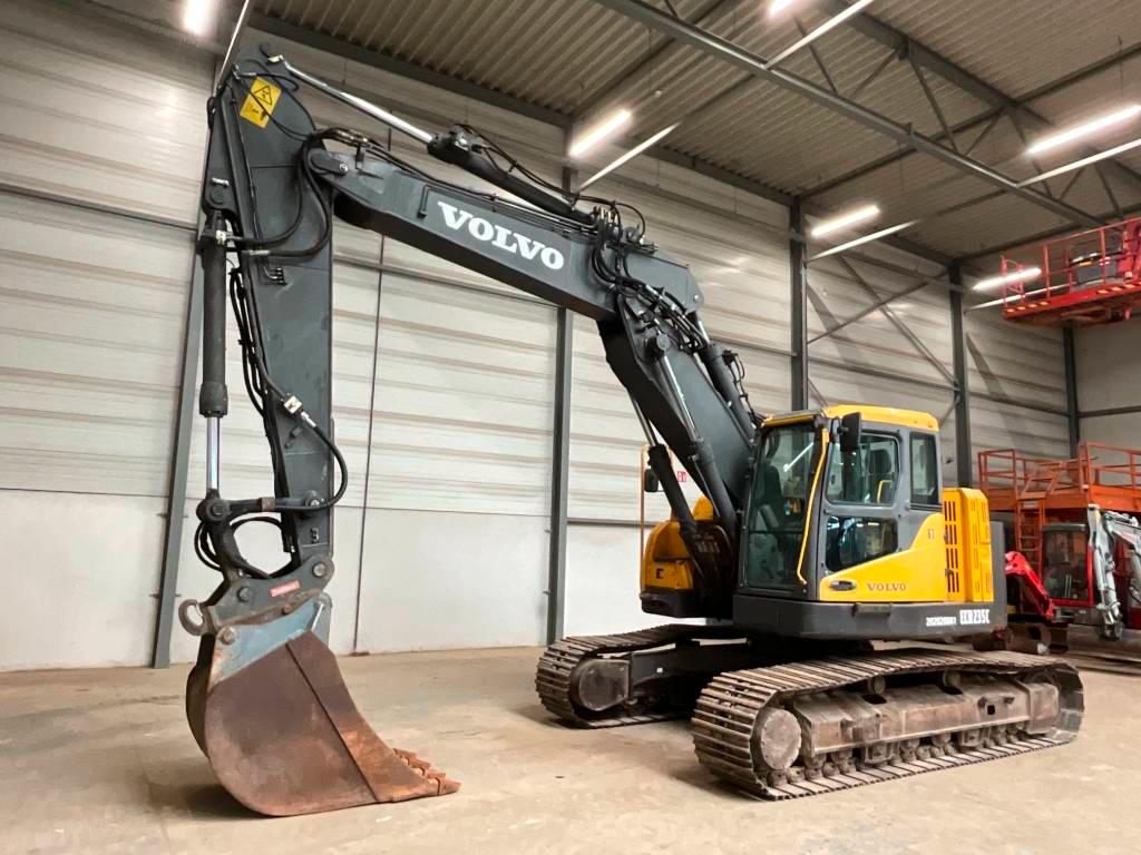 Volvo ECR 235 C