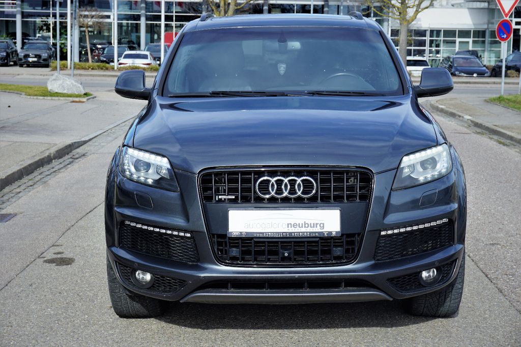 AUDI Q7 2