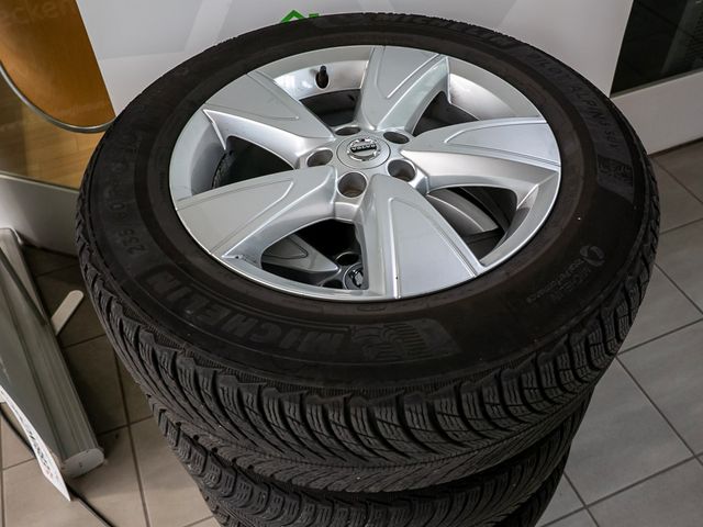 Volvo XC40 Momentum Pro 2WD Parkassistent-Paket Leder