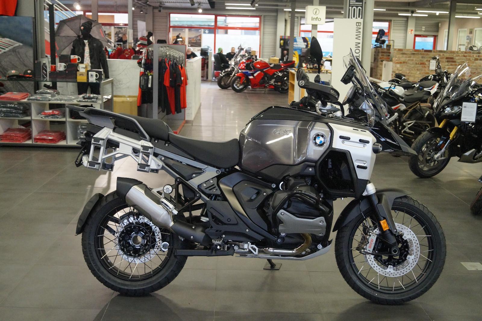 BMW R1300GS Adventure Triple Black +3 Pakete +Extras