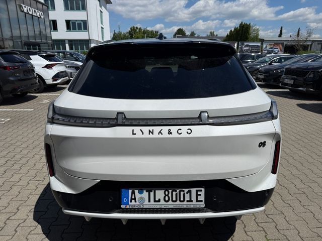 Lynk & Co 08