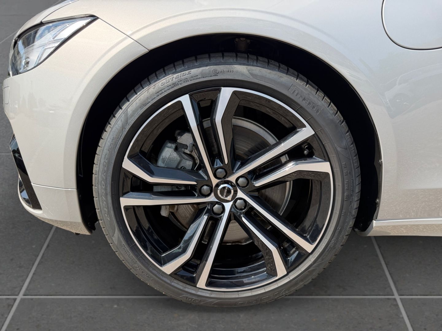 Volvo V90 Ultra Dark Recharge AWD StandHZG HUD Luftfah foto 9