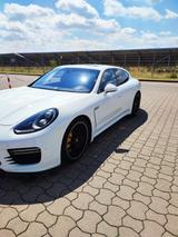 Porsche Panamera GTS GTS - Porsche in Göttingen