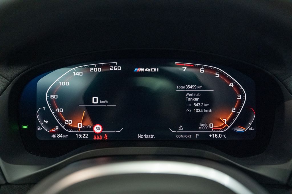 BMW X3 M40i*AHK*HU*PANO*H&K*360*LED BMW X3 M40i*AHK*HU*PANO*H&K*360*LED