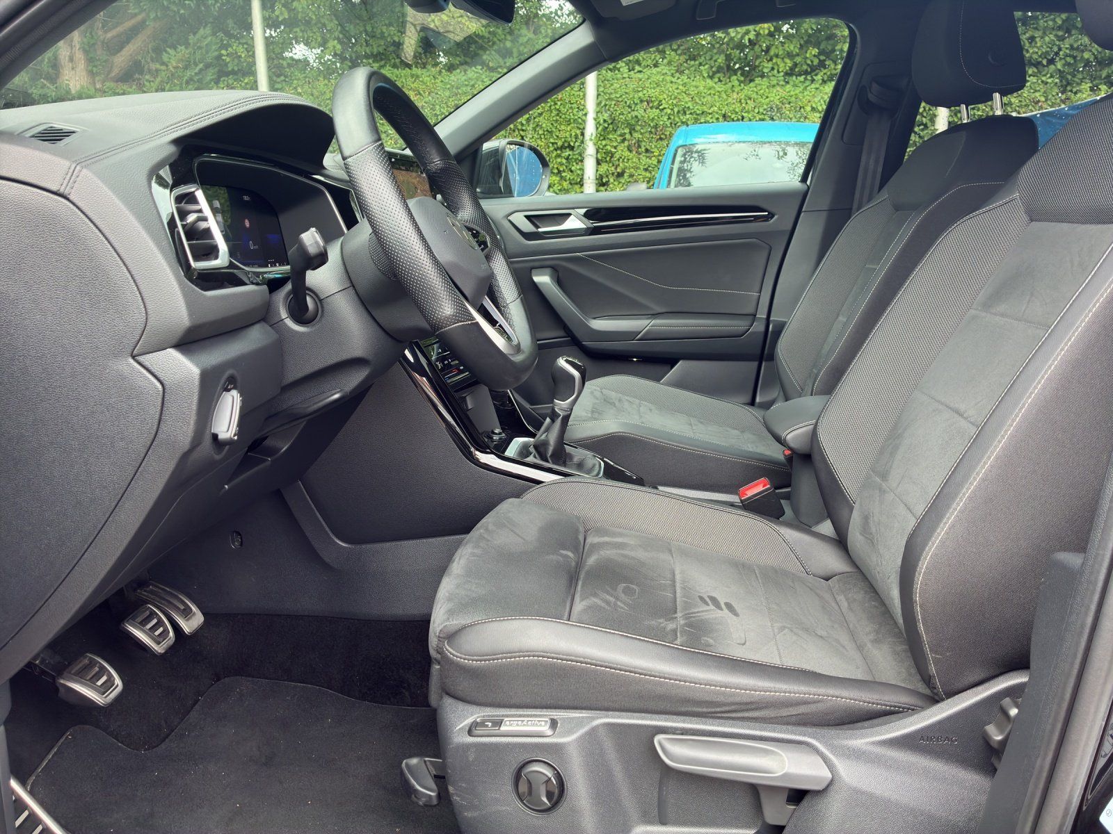 Fahrzeugabbildung Volkswagen T-Roc R-Line Rear View.SH.Navi.ACC.LED.Climatron