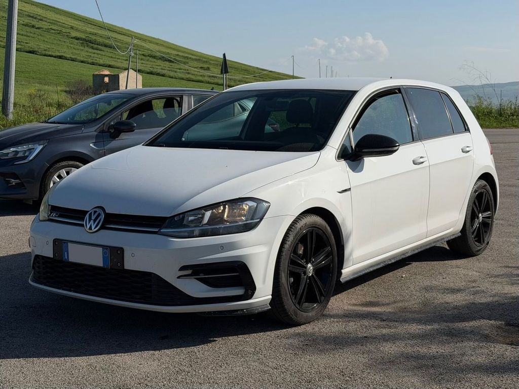 Image of Volkswagen Golf