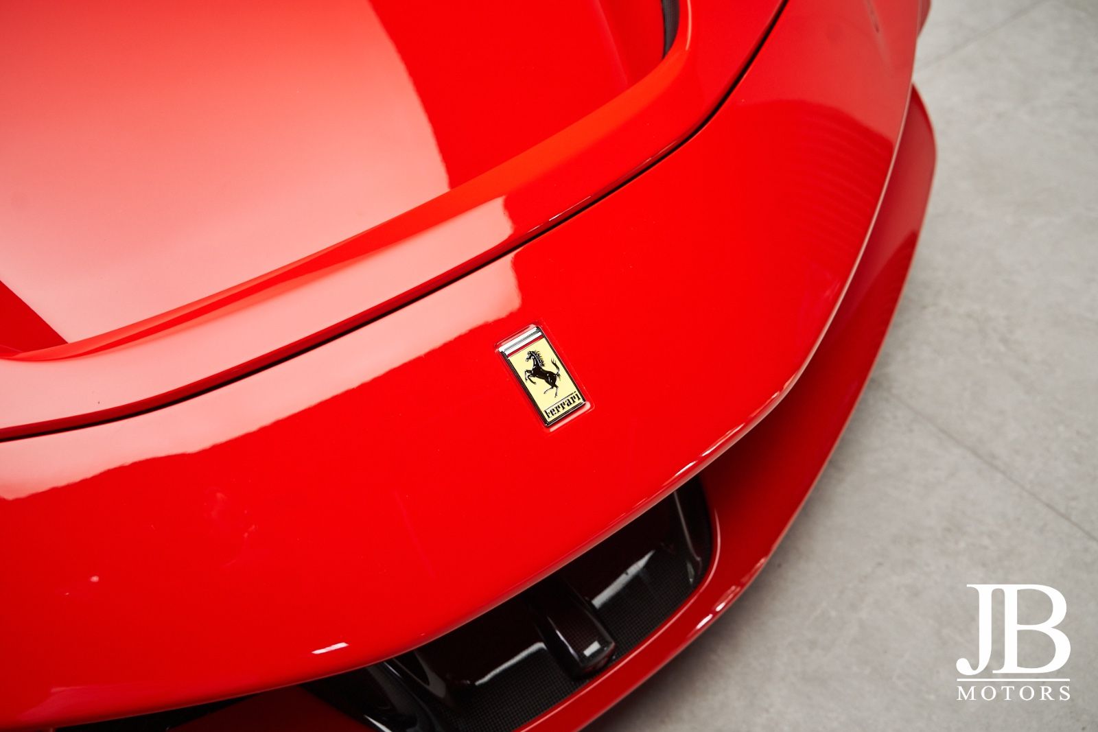 Fahrzeugabbildung Ferrari SF90 Stradale Full Carbon Lift Racing Seats JBL