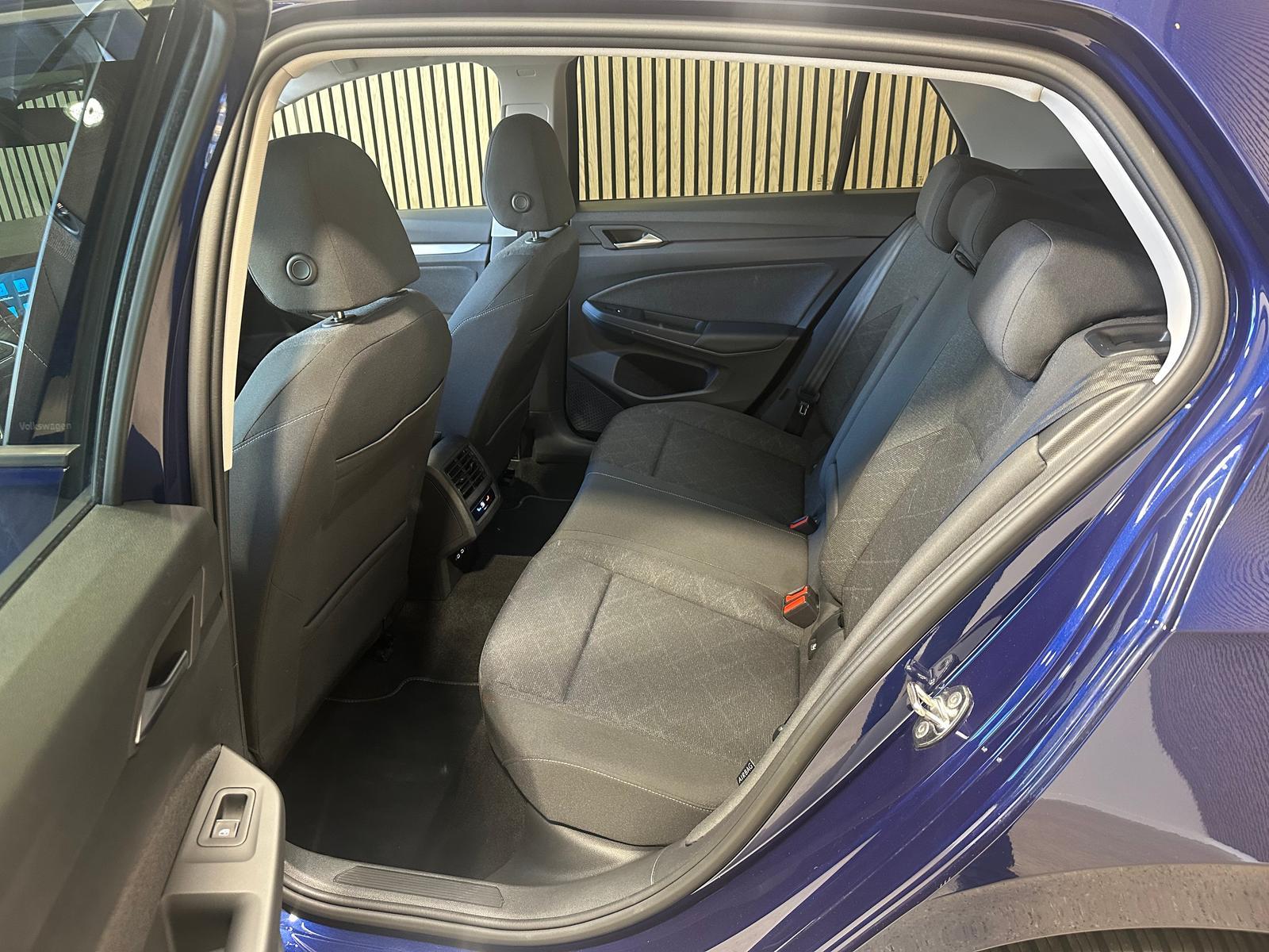 Volkswagen Golf 2.0 TDI DSG Life LED virt.Cock. Navi ACC RF, миниатюра 19