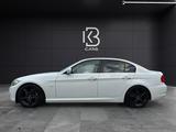 BMW 335i Limousine Automatik | HiFi | Navi | Sitzh | - BMW 335 mit Benzin-Antrieb: Limousine, Automatik