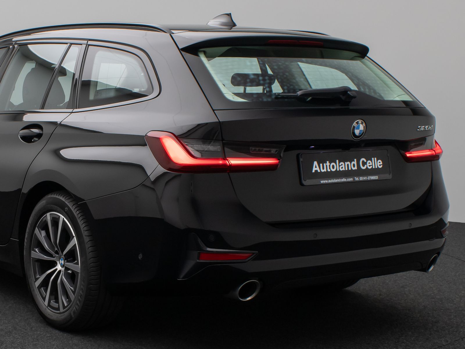 Fahrzeugabbildung BMW 320d Sport Line Kamera DAB HiFi Lordos Alarm LED
