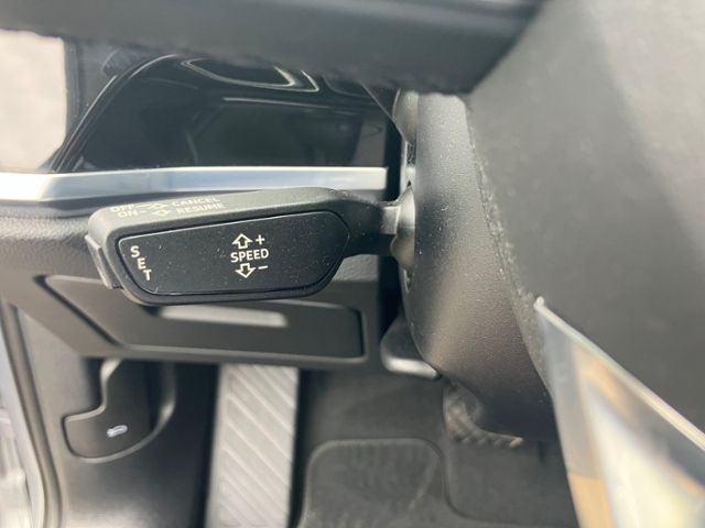 Q3 35 TFSI basis Klima LED Navi Alu